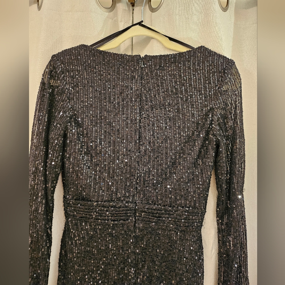 Mac Duggal NWT Black sequin long sleeve size 4 - Picture 6 of 6